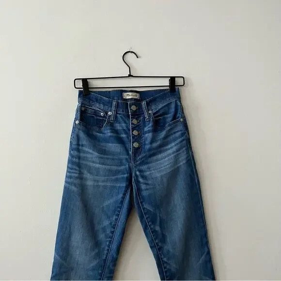 Madewell Cali Demi-Boot Jeans: Chewed-Hem Edition - Picture 3 of 9